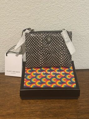 Kurt Geiger Black and Cream Zip Wallet with Gunmetal Hardware